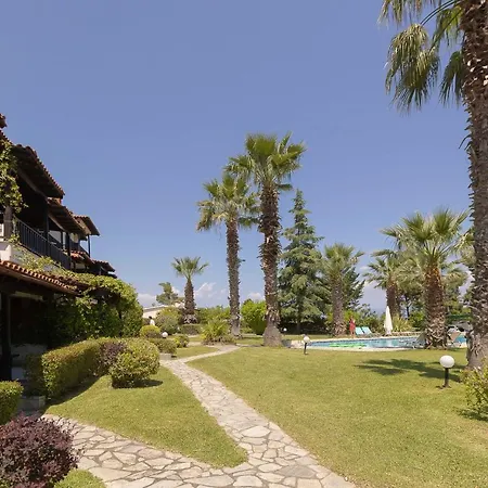 Coconut & Vanilla & Pineapple Pool #feelslikehome Kriopigi