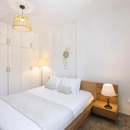 Coconut & Vanilla & Pineapple Pool #feelslikehome