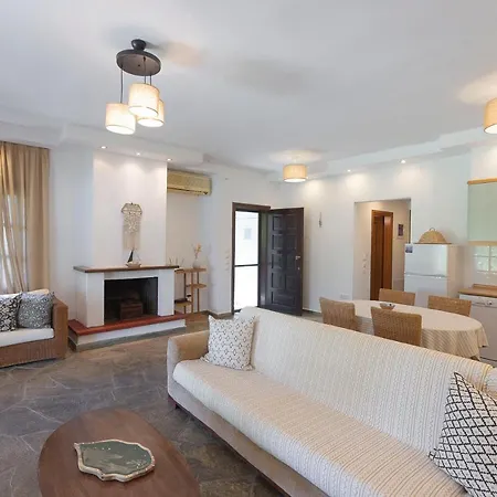 Holiday home Coconut & Vanilla & Pineapple Pool #feelslikehome Kriopigi