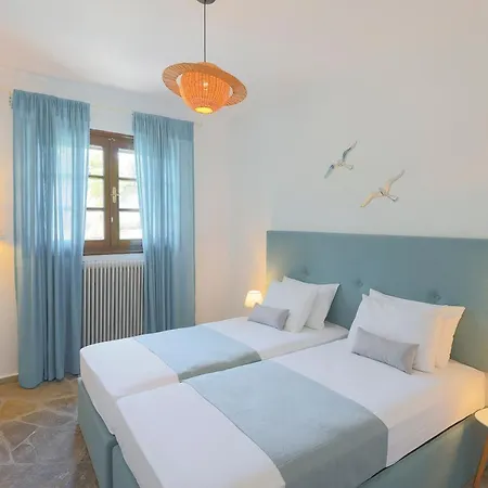 Coconut & Vanilla & Pineapple Pool #feelslikehome Holiday home